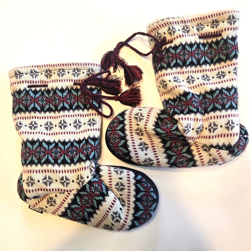 Mukluks Sweater Socks‎ Slippers Christmas Womens Size Large 9/10